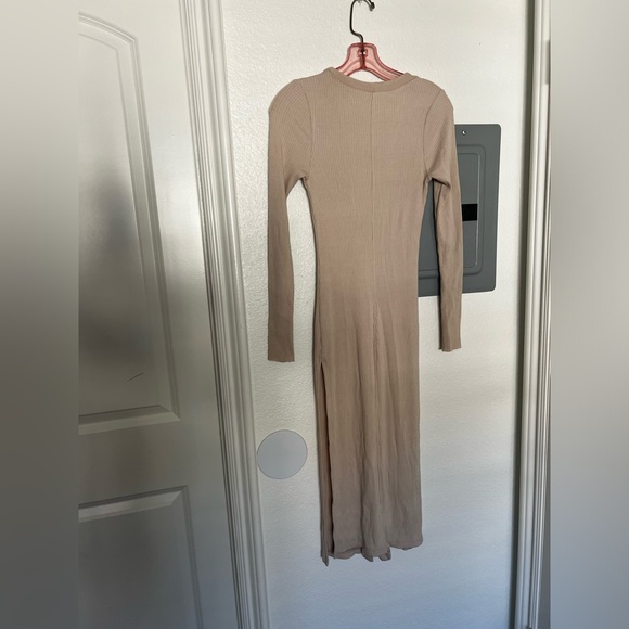 The Range ALLOY RIB LS DUSTER in Nude - Picture 9 of 9